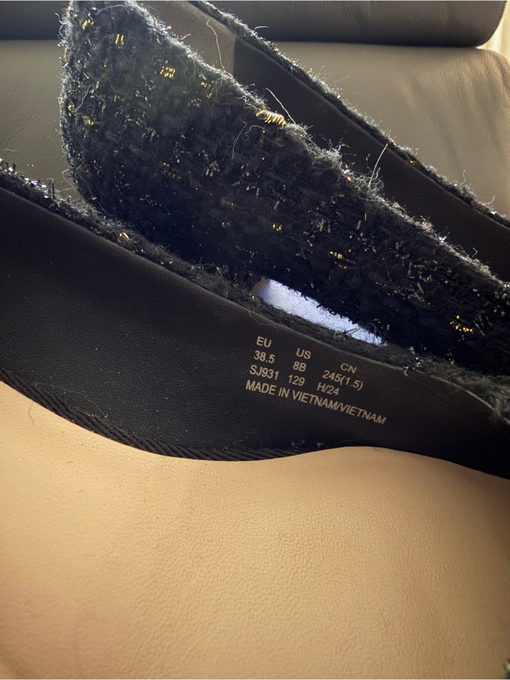 Stuart Weitzman - Picture 3 of 4